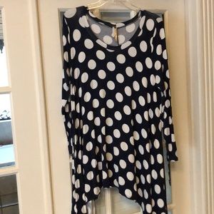 Moa navy blue with with polka dots